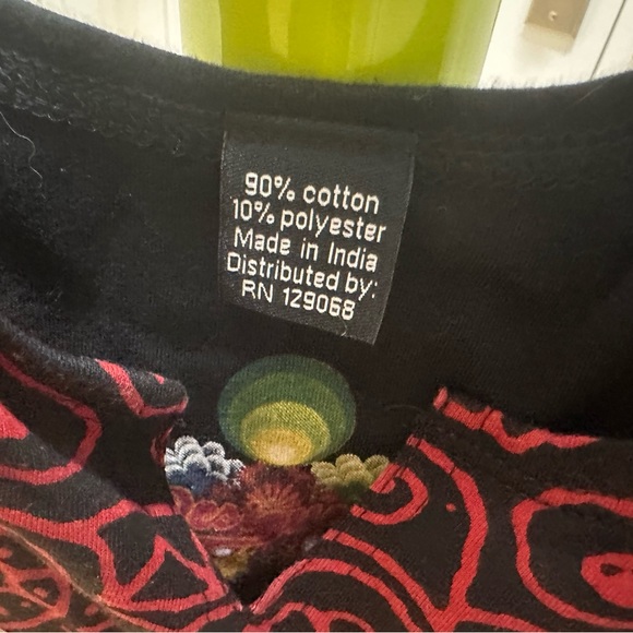 Classic Designal Dress pretty and comfortable - Picture 4 of 4